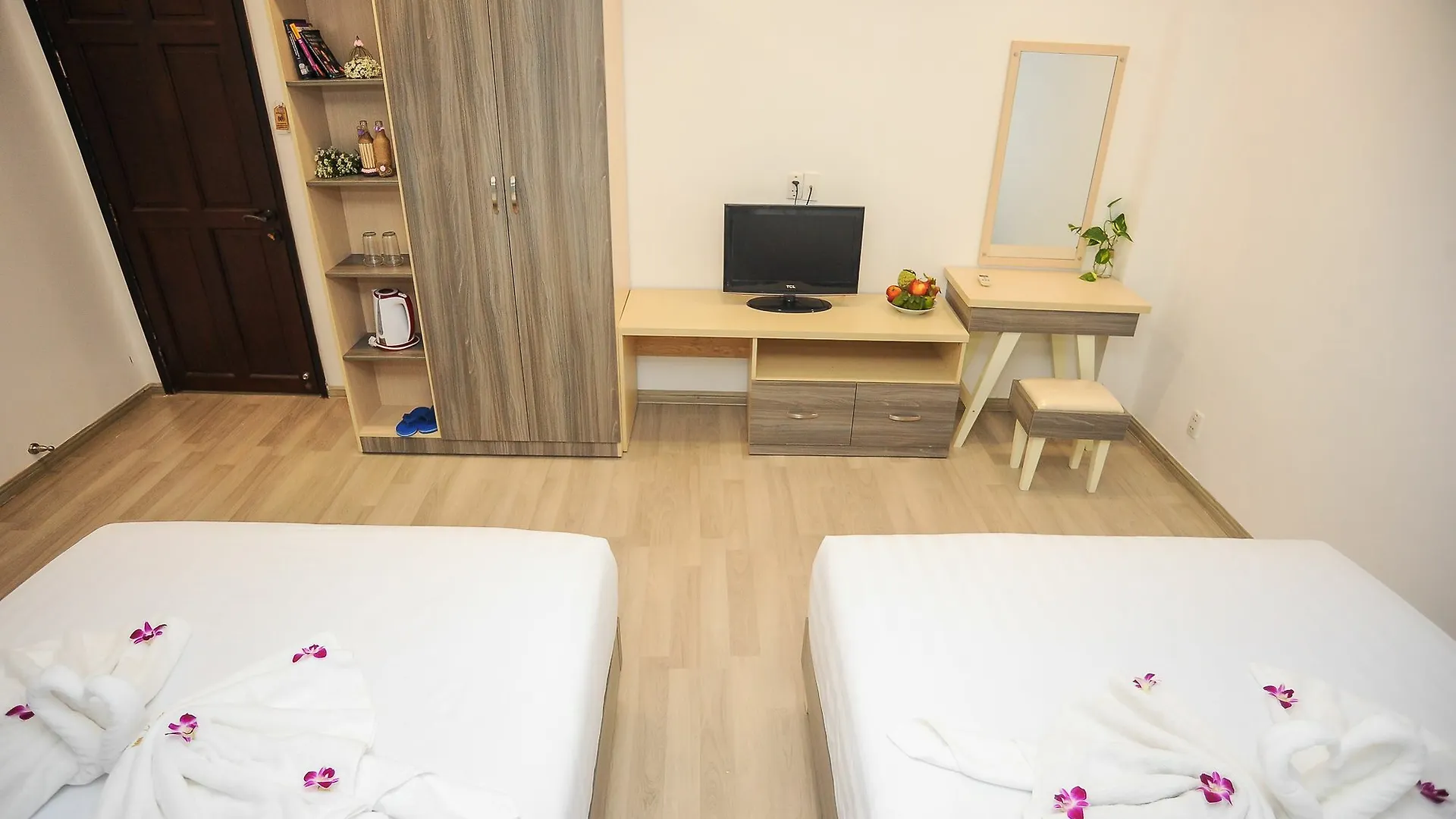 My Anh 120 Central Saigon Hotel Ben Thanh Market Ho Şi Min